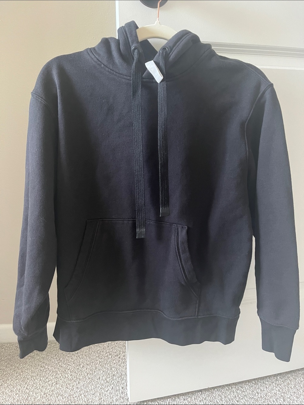 Athleta Black Pullover Hoodie with Thick Drawstrings Women’s Size Small